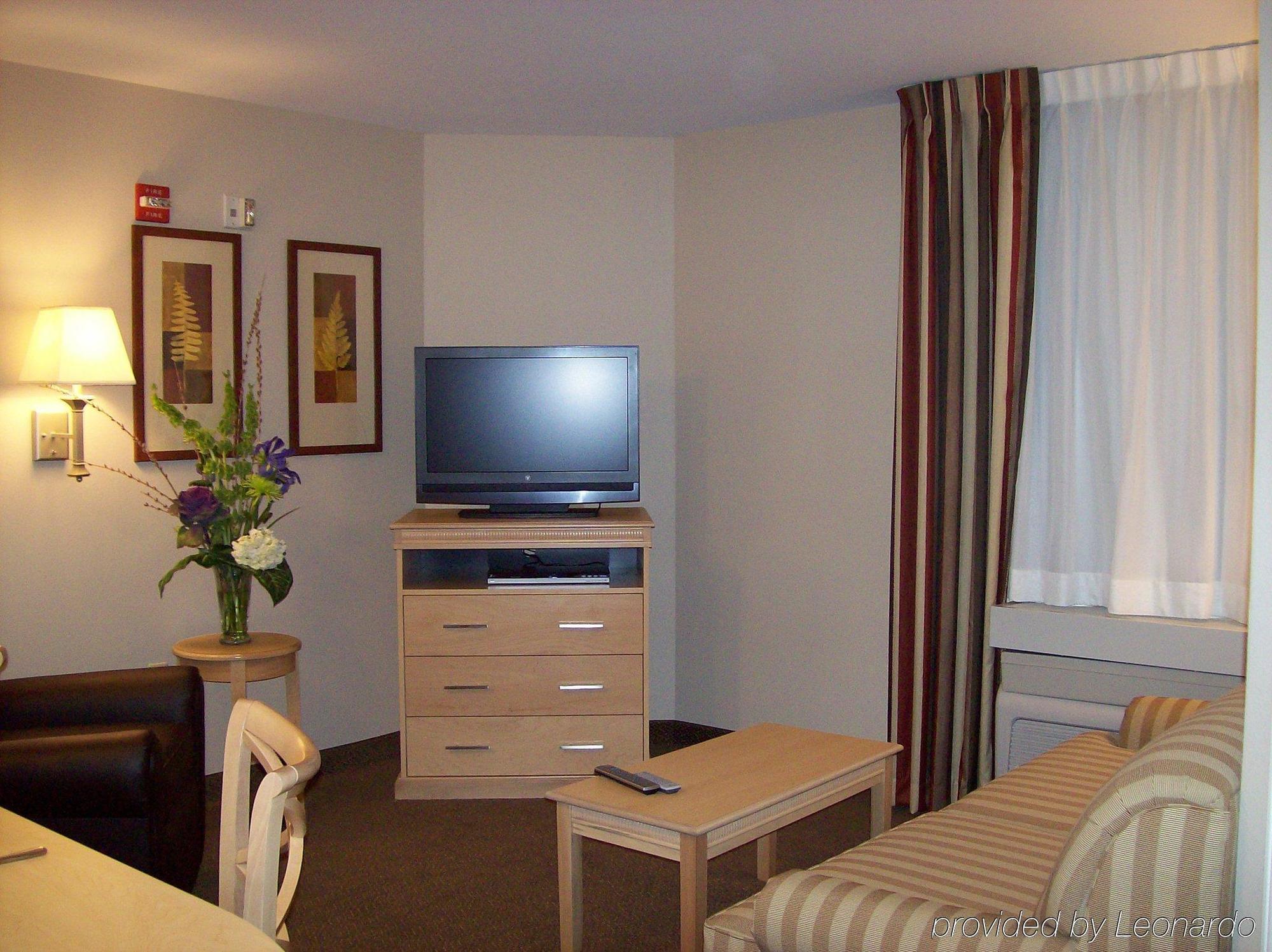 Candlewood Suites - Peoria At Grand Prairie By Ihg Room photo